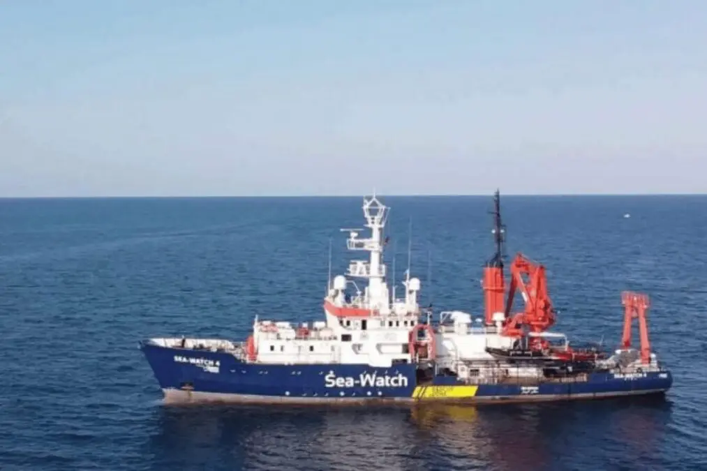 German church leads crowdfunding to buy vessel to aid stranded Mediterranean migrants