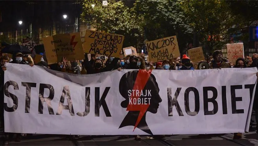 Attacks on abortion rights and breaches of the rule of law in Poland | European Parliament