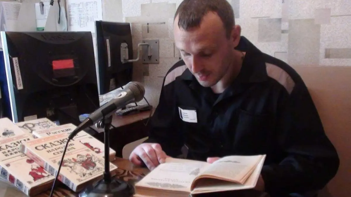 Russian prisoners recorded audio stories for their children