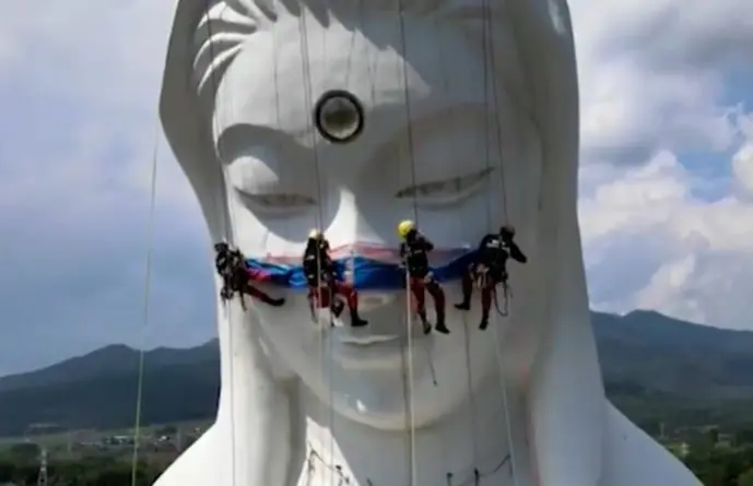 Prayer against Covid: masked Goddess of Mercy