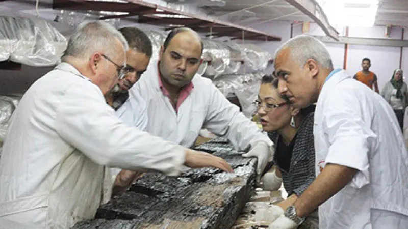 Archaeologists unearthed the burial ship of Pharaoh Cheops