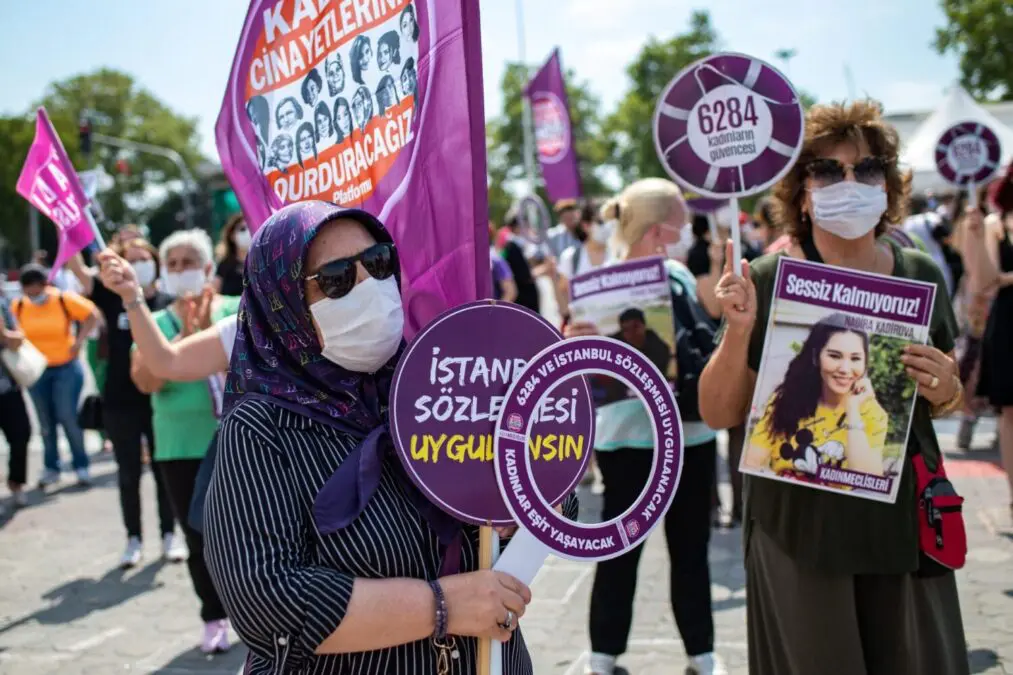 Thousands of women in protest want the Istanbul Convention