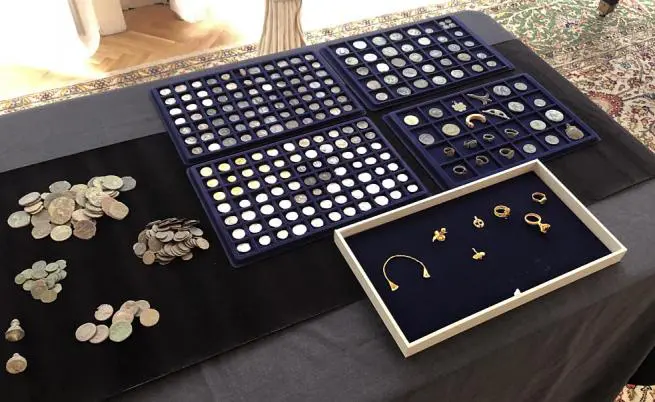 Britain returned to Bulgaria illegally exported artifacts