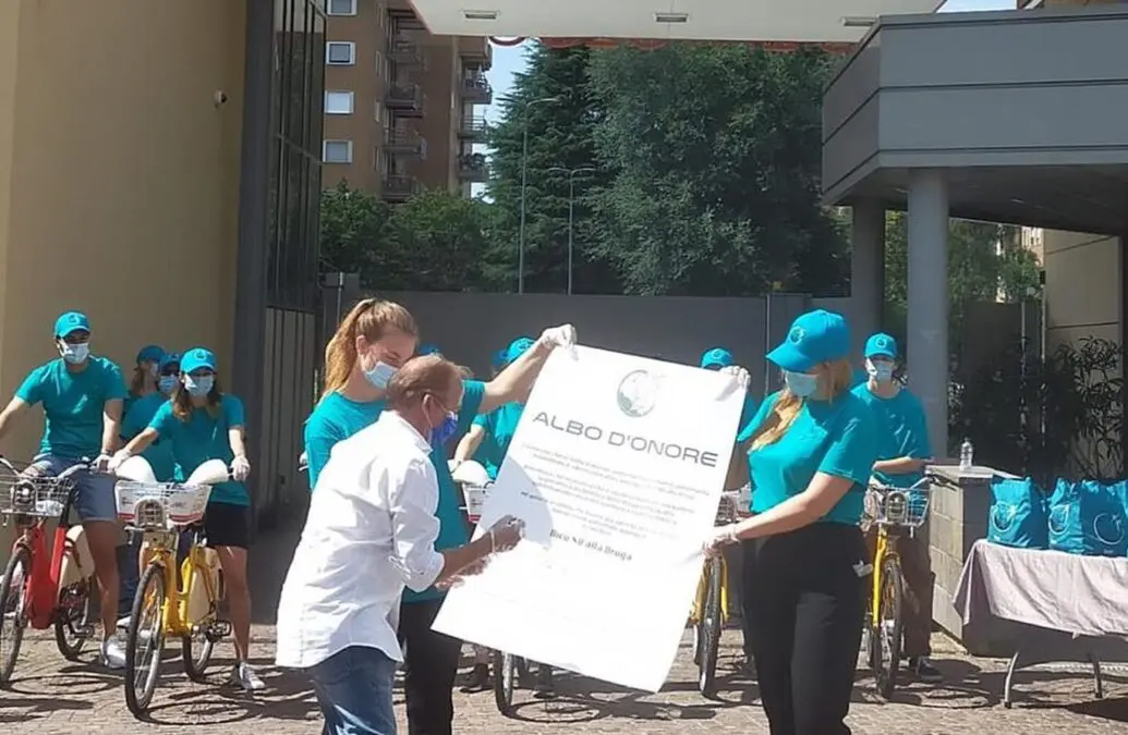 Councillor Giulio Gandolfi thanked Say No to Drugs volunteers in Milano