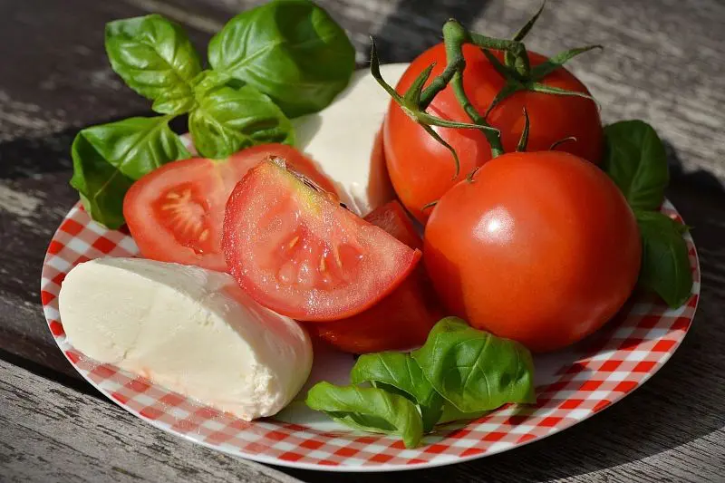Why tomatoes are best meal in the heat