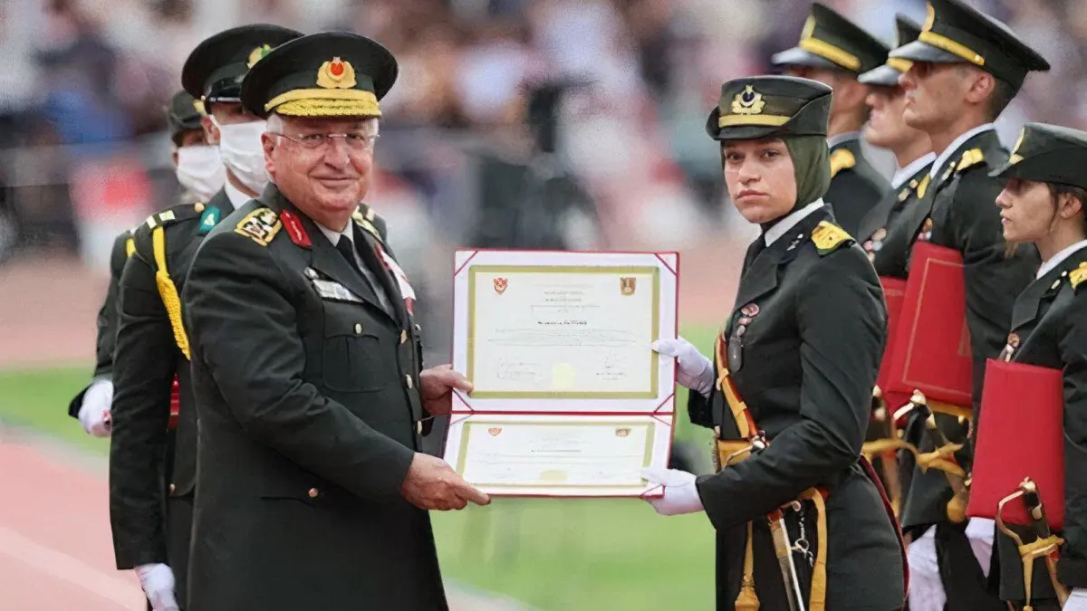 The first woman with a headscarf graduated from the Turkish Military Academy