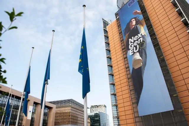 European Commission ready to issue € 250 billion green bonds to NextGenerationEU