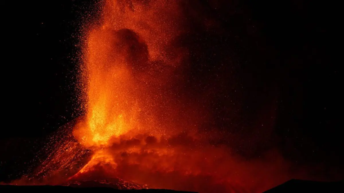 15 curious facts about volcanoes