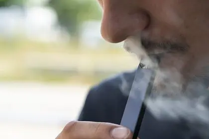 Hundreds of unknown substances found in electronic cigarettes