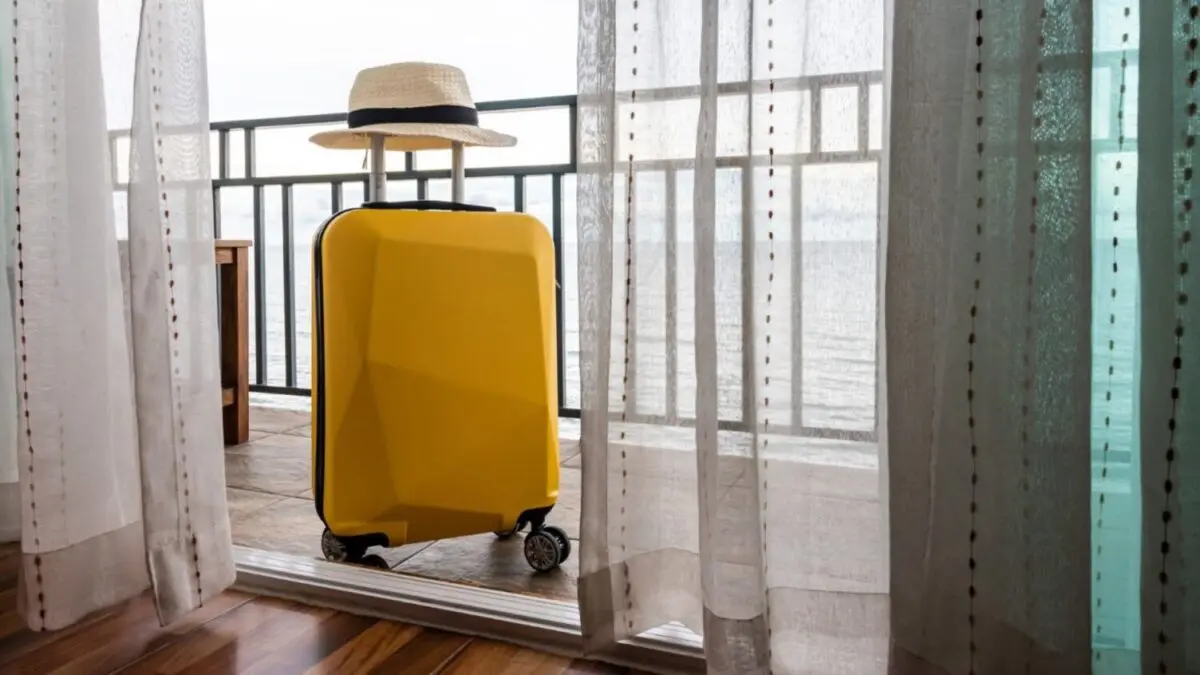 10 tricks for staying in a hotel that will save you nerves and problems