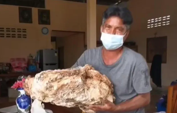 A fisherman became a millionaire because of an unusual find