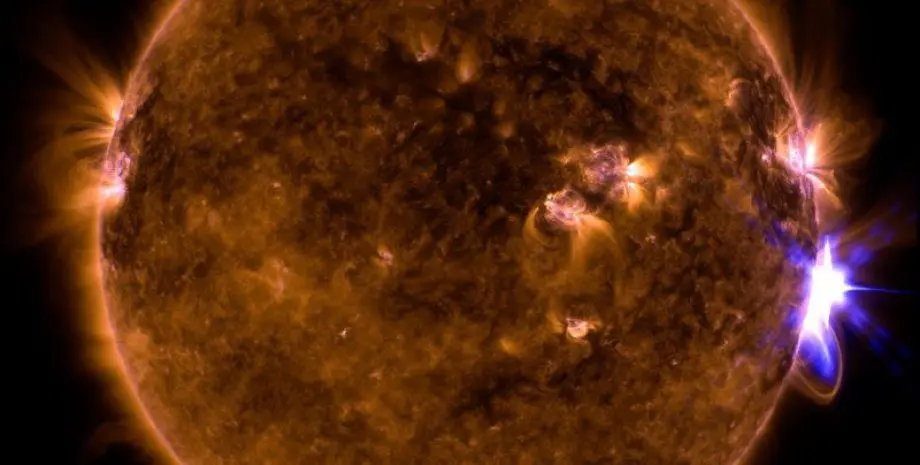 Ancient superflares on the Sun may repeat themselves: what consequences for Earth?