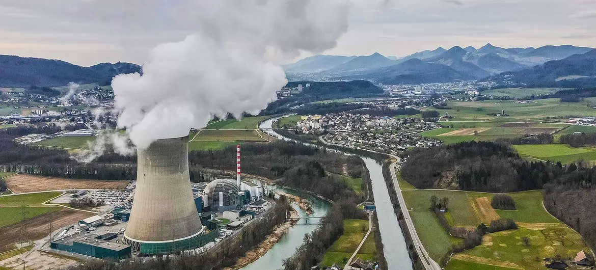 Burning fossil fuels emits a number of air pollutants that are harmful to both the environment and public health.