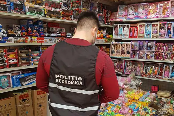 12 online fraudsters arrested in global operation against counterfeiters