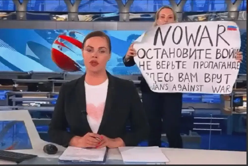 War in Ukraine: a Russian journalist arms herself with courage