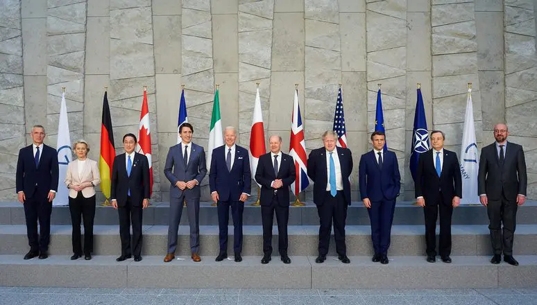 G7 commits to stop phasing in Russian oil imports