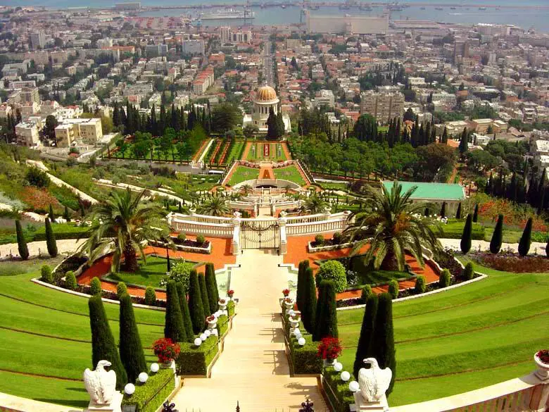 New religious movements based on Islamic ideas