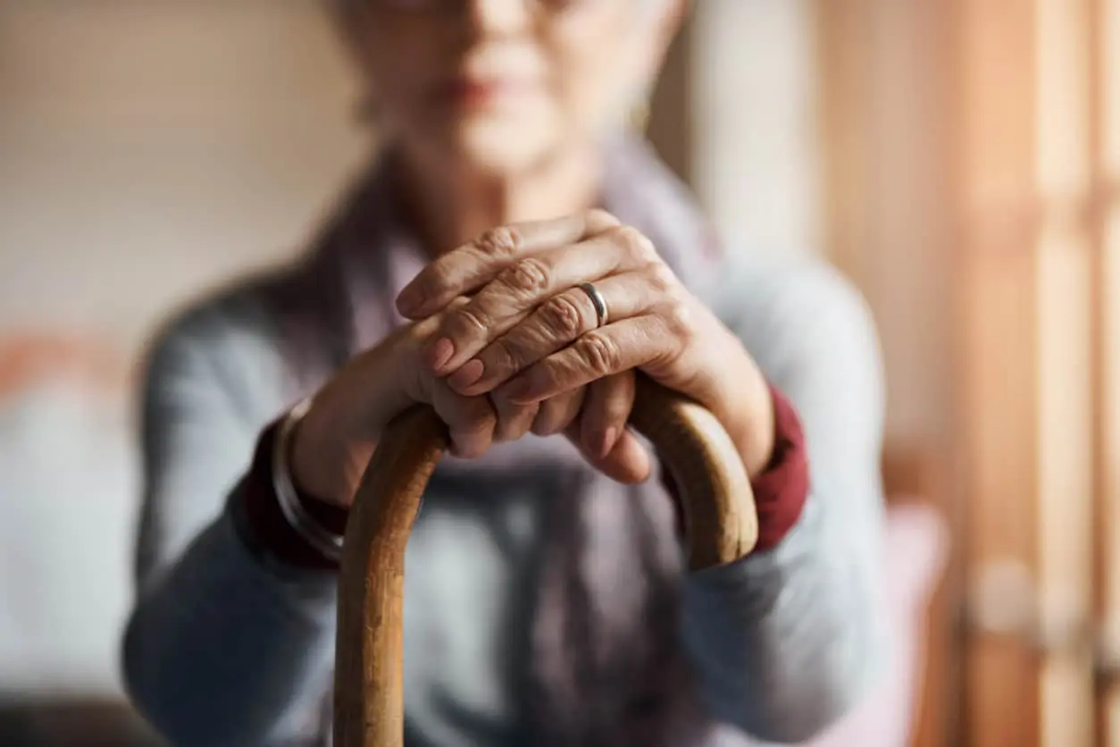 Lack of money increases risk of death for the elderly people