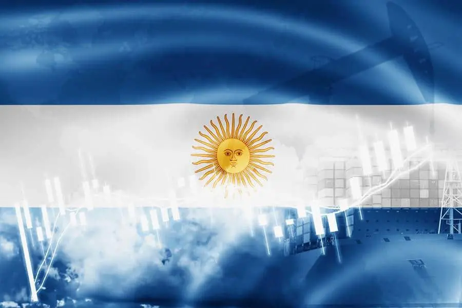 How do Argentinians save themselves from high inflation and the devaluation of money?