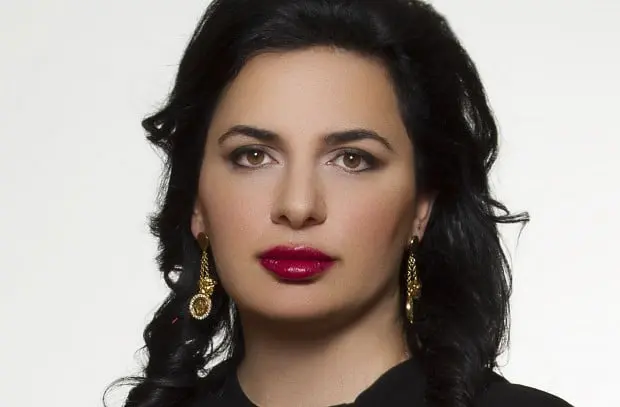 Shopping with the richest Cryptoqueen