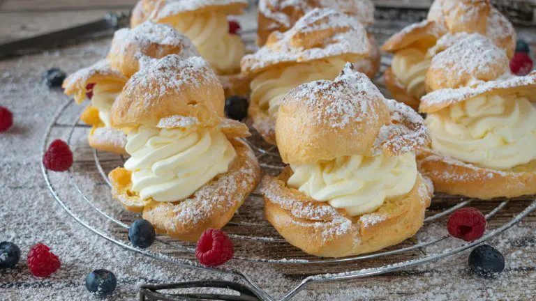 The French perfection of the “Little Duchess”: His Majesty the Eclair