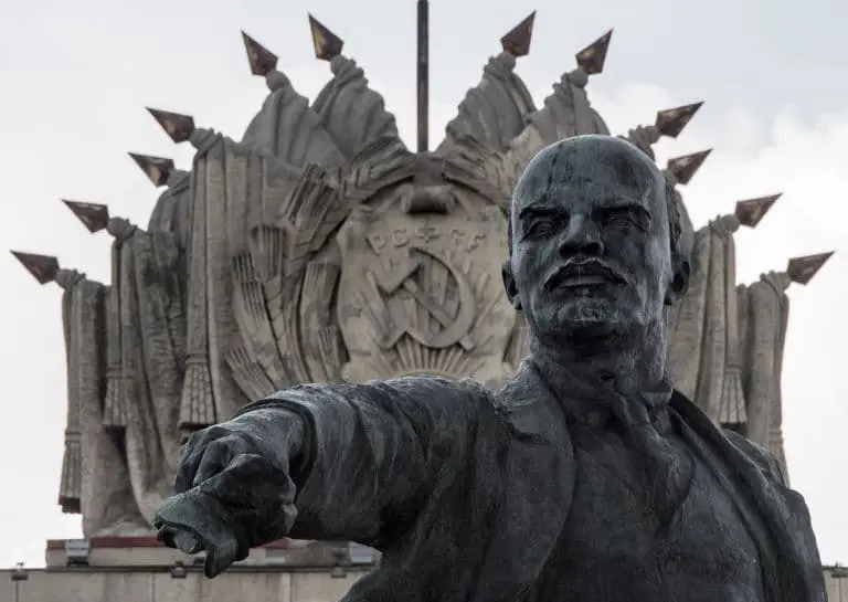 A historian advocated the demolition of Lenin monuments throughout Russia