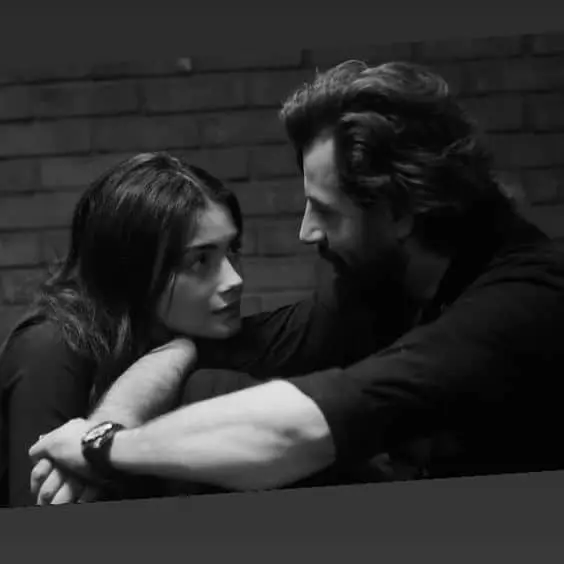 Violation of attachment and how it interferes with happiness in a relationship