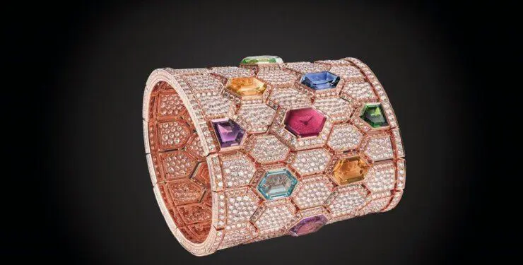 BVLGARI creates a watch with 4,000 diamonds