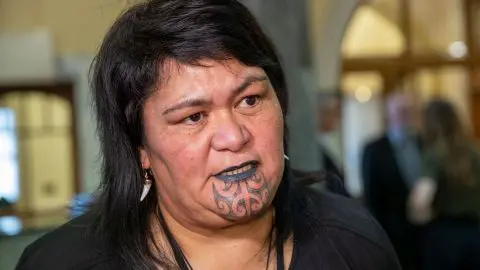 New Zealand imposes new sanctions against Russia