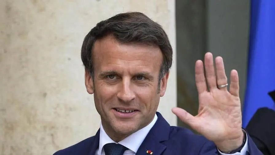 Macron ready to bring Sofia and Skopje together in Paris, “when the time comes”