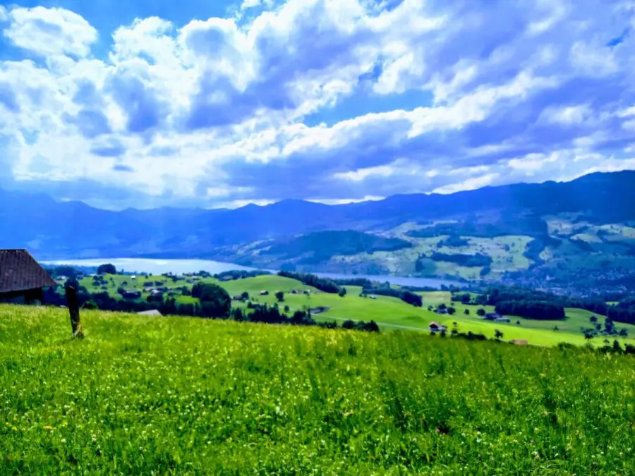 How does Switzerland keep inflation low?