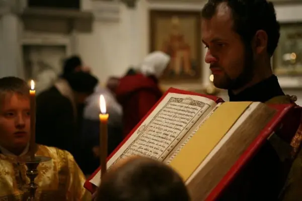 “Today is a holiday, you can’t wash it!” How to talk to superstitious people?