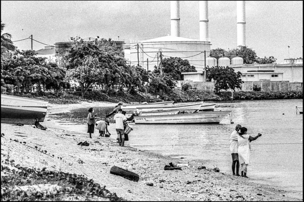 <em>Bain de dames – decotees praying by the sea<em>;&nbsp;©&nbsp;Keivan Cadinouche</em></em></p>
<p>” title=”<em>Bain de dames – decotees praying by the sea<em>;&nbsp;©&nbsp;Keivan Cadinouche</em></em></p>
<p>“></p>
<div class=