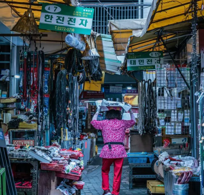 How much does North Korean leader Kim Jong Un weigh?