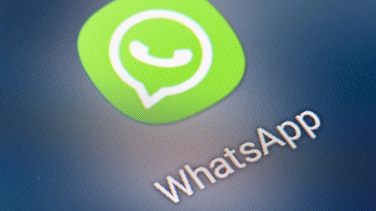 WhatsApp facing global outage