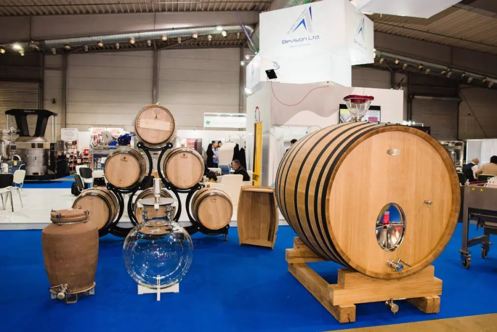 INTERNATIONAL EXHIBITION OF VINE-GROWING AND WINE PRODUCING, WINE FESTIVAL
