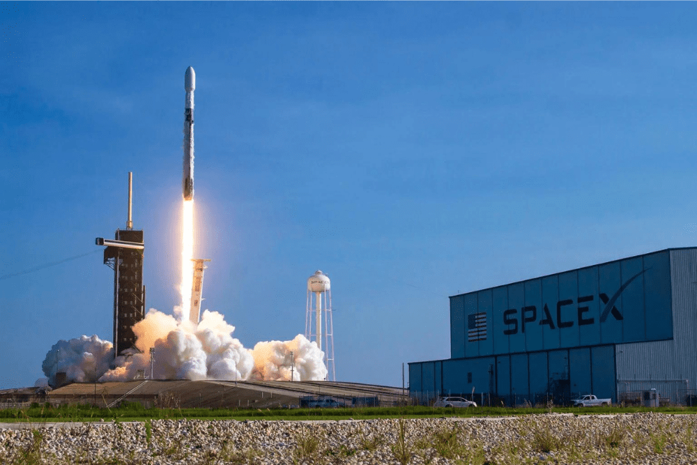 SpaceX and Northrop Grumman working on a new US spy satellite system