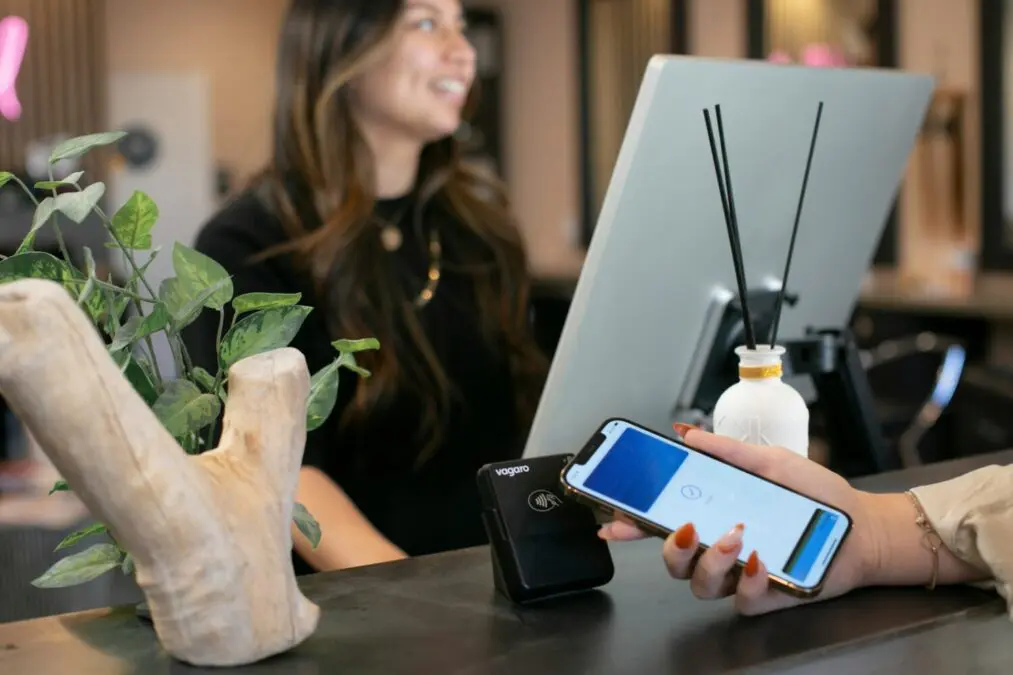 How Contactless Technologies Are Shaping the Future of Retail