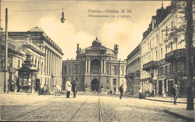 Ukraine will need nearly nine billion US dollars to restore its cultural sites and tourism, according to UNESCO