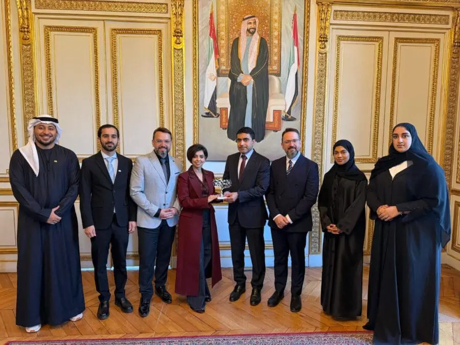 UAE Ambassador Welcomes Emirates Scholar Delegation