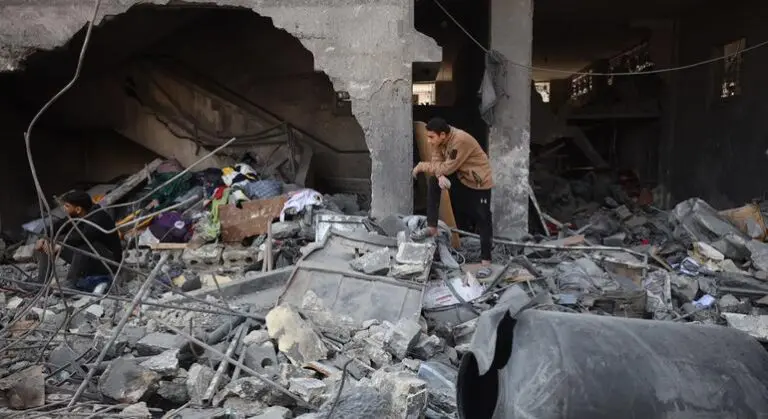 With aid blockade into its second month, misery deepens for Gazans