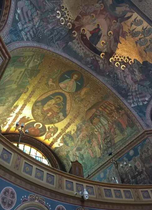 Holy Synod of the Church of Greece denies reports that it will establish its own bank