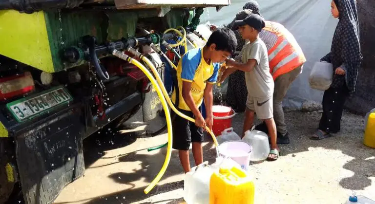 Gaza: UNICEF mourns seven children killed queuing for water
