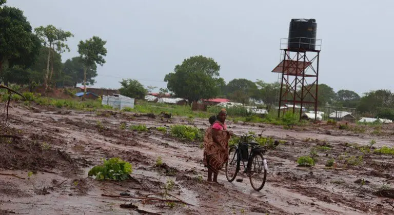 Violence in northern Mozambique forces thousands to flee, straining aid efforts