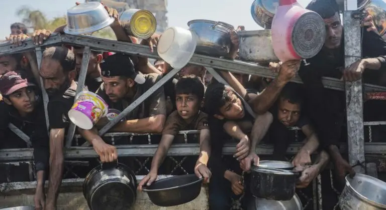 Gaza: Aid insufficient to avert ‘widespread starvation’ as Israeli military ramp-up forces more people to flee