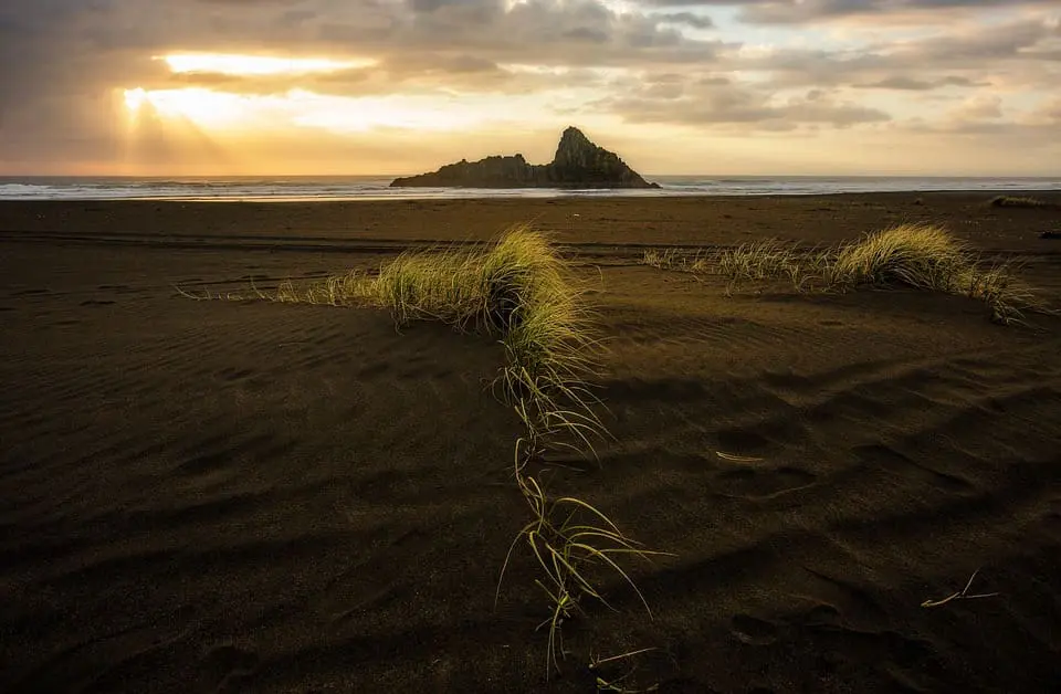 “Nuclear weapons have no place in our world,” the UN chief told the mayors in Nagasaki