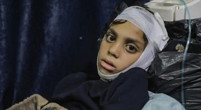 Drone victims, terror and death: 30 minutes inside a Gaza hospital