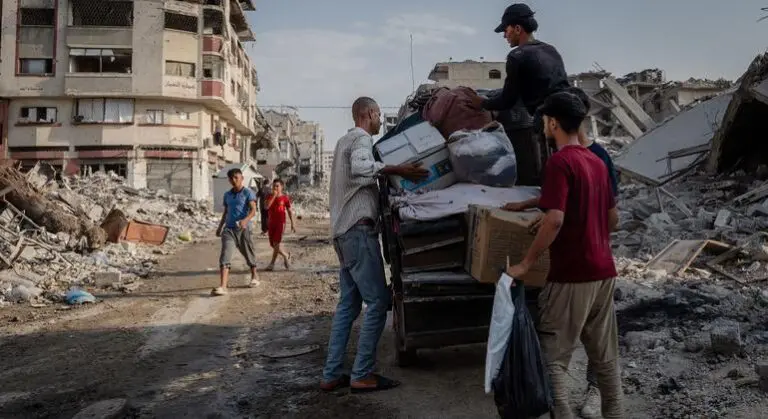 Gazans continue heading home as ‘fragile ceasefire’ holds