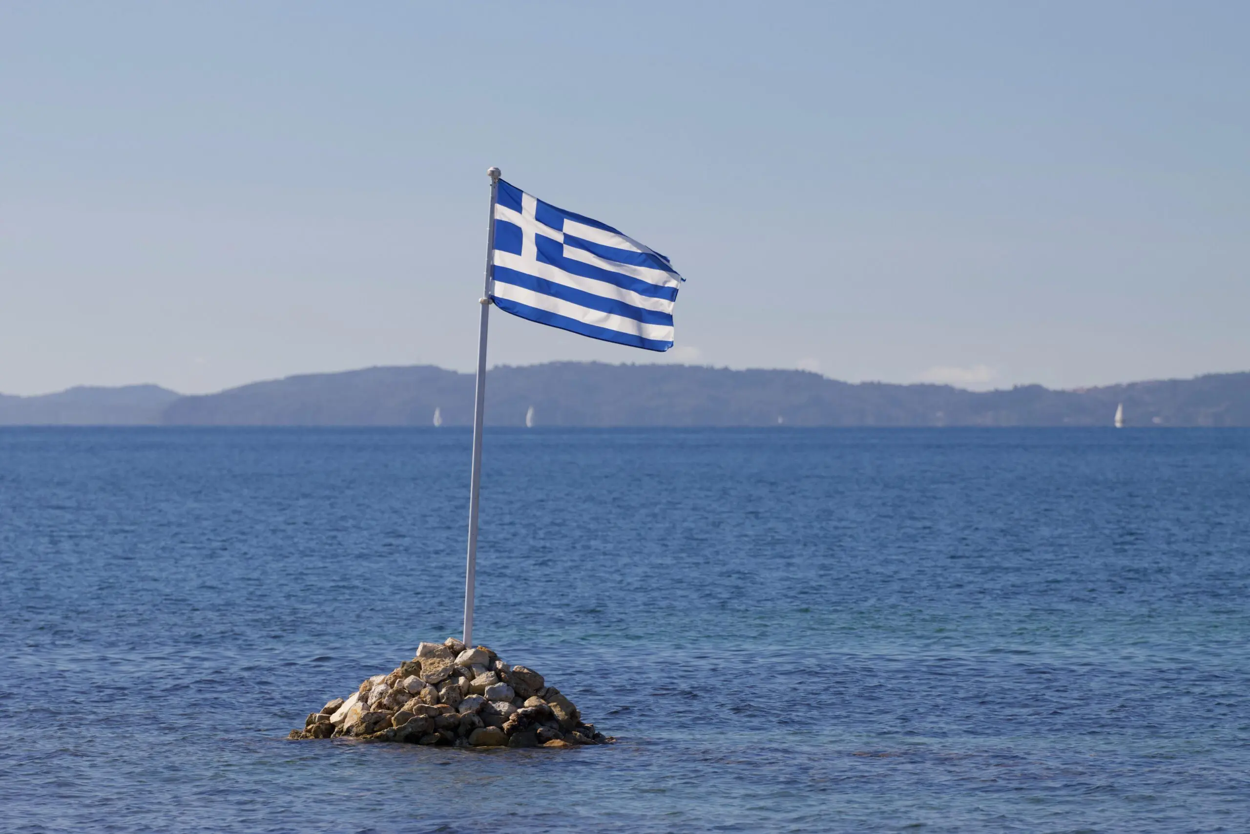 Greece postpones mandatory rent payment by bank transfer to October 2026