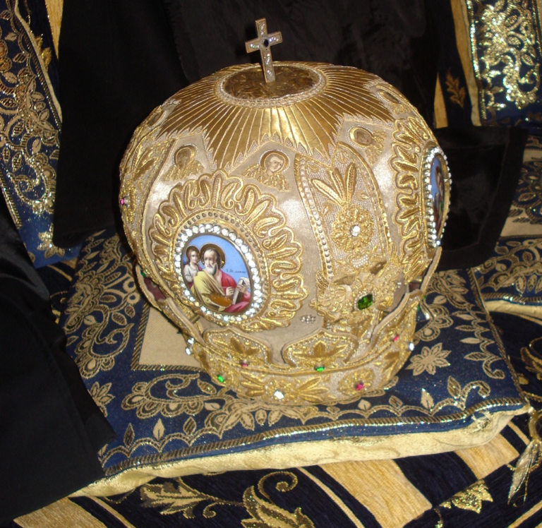 Who are the candidates for the new Georgian Patriarch?